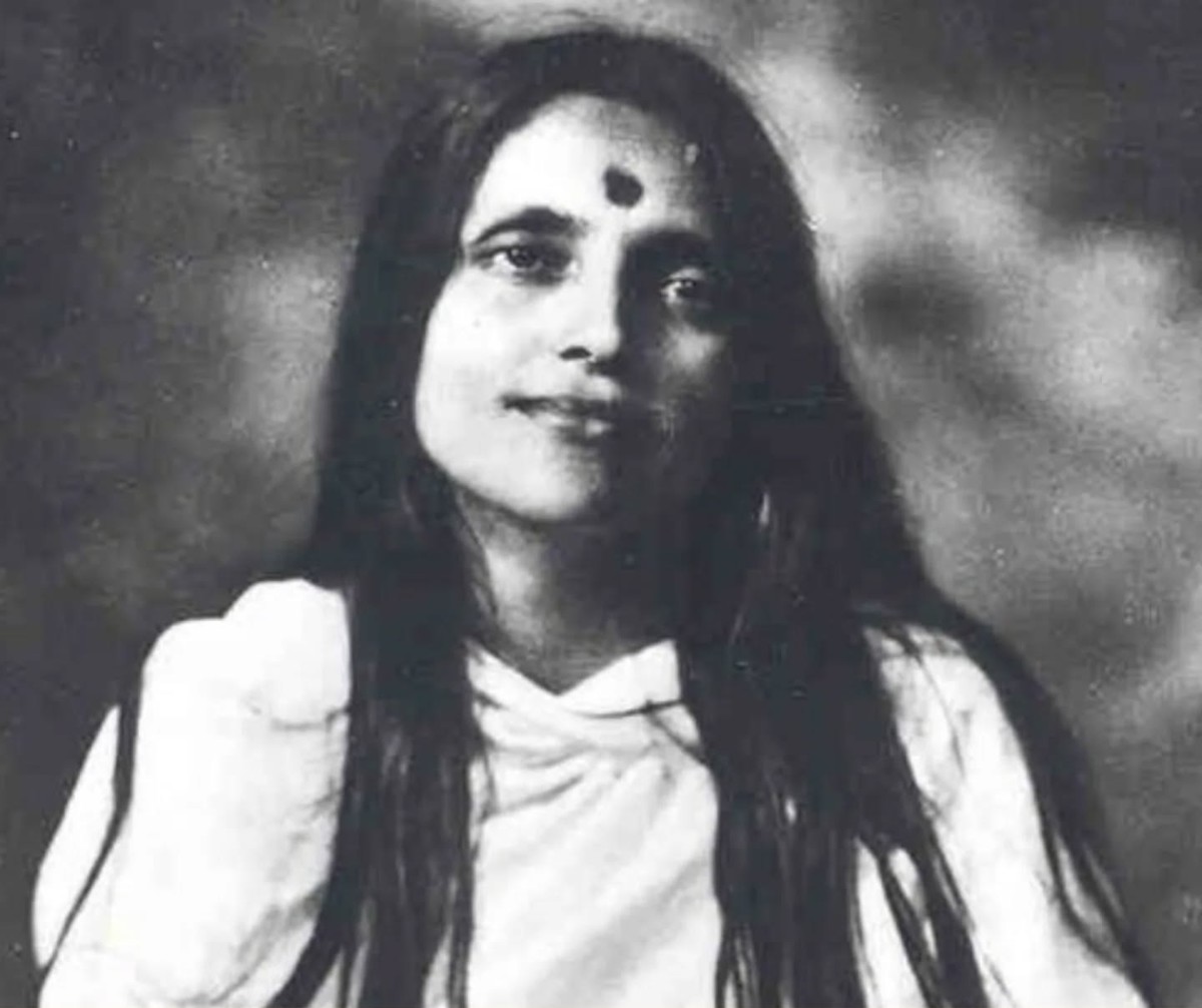 Sri Anandamoyi Ma portrait
