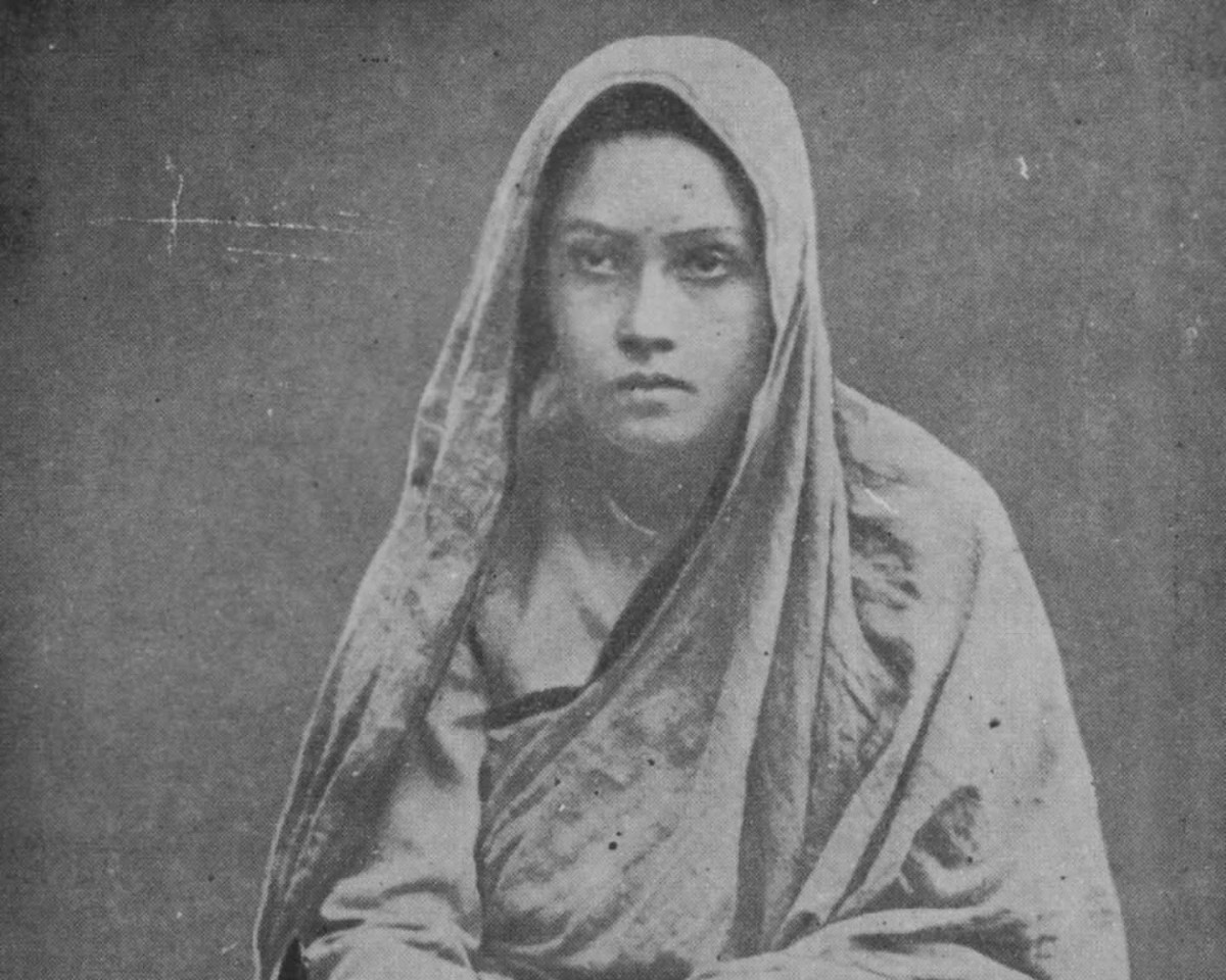 Sri Yogmaya Devi portrait