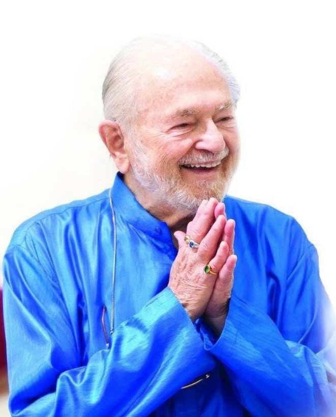 Sri Swami Kriyananda portrait