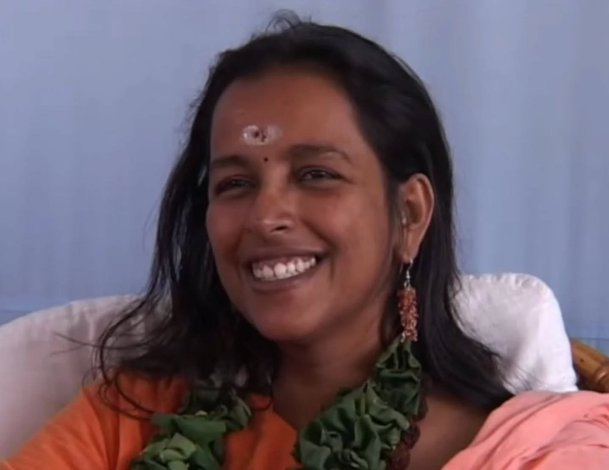 Sri Radhe Ma portrait