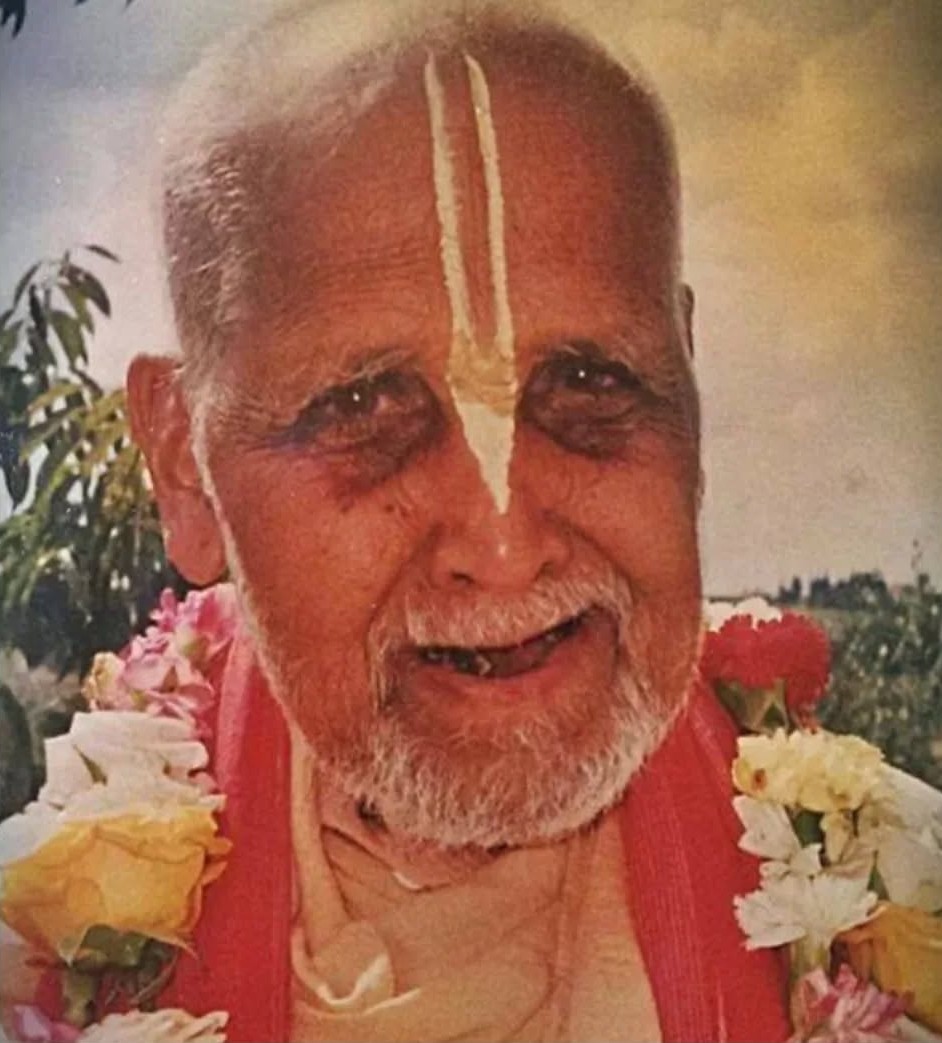 Sri Srimad Bhakti Vaibhav Puri Goswami Maharaj portrait